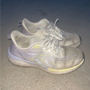 Warrior Shanghai Huili White/Lavender/Yellow Running Athletic Shoes